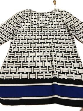 Black & White Geometric Tunic with Blue Hem